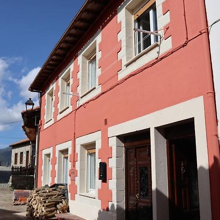 Casa Rural Cares Santa Maria de Valdeon Buitenkant foto
