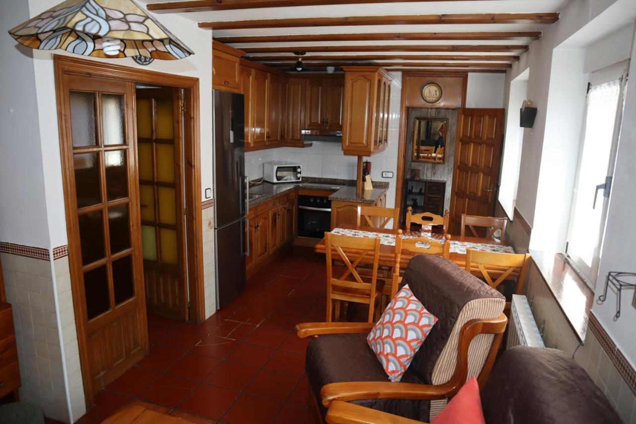 Casa Rural Cares Santa Maria de Valdeon Buitenkant foto