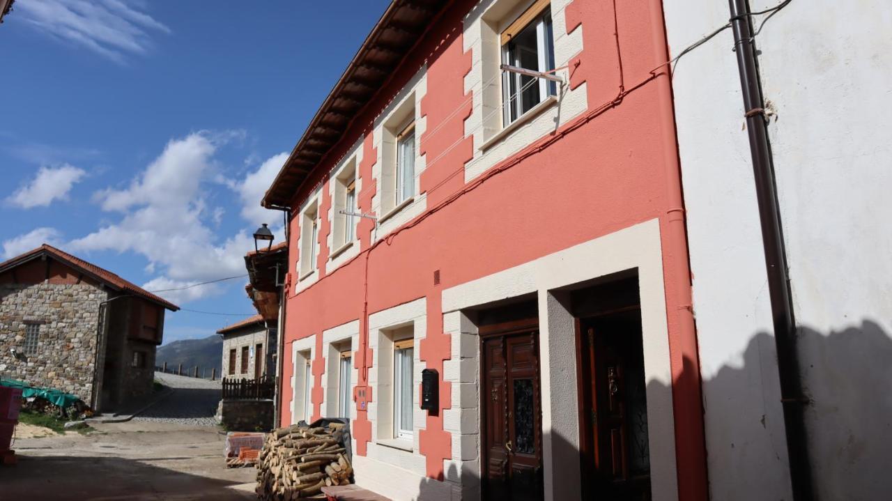 Casa Rural Cares Santa Maria de Valdeon Buitenkant foto